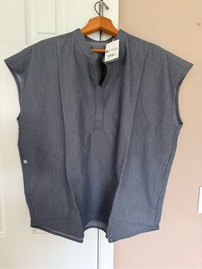 FIGS RAFAELA Short-Sleeve Henley Shirt - Charcoal Gray